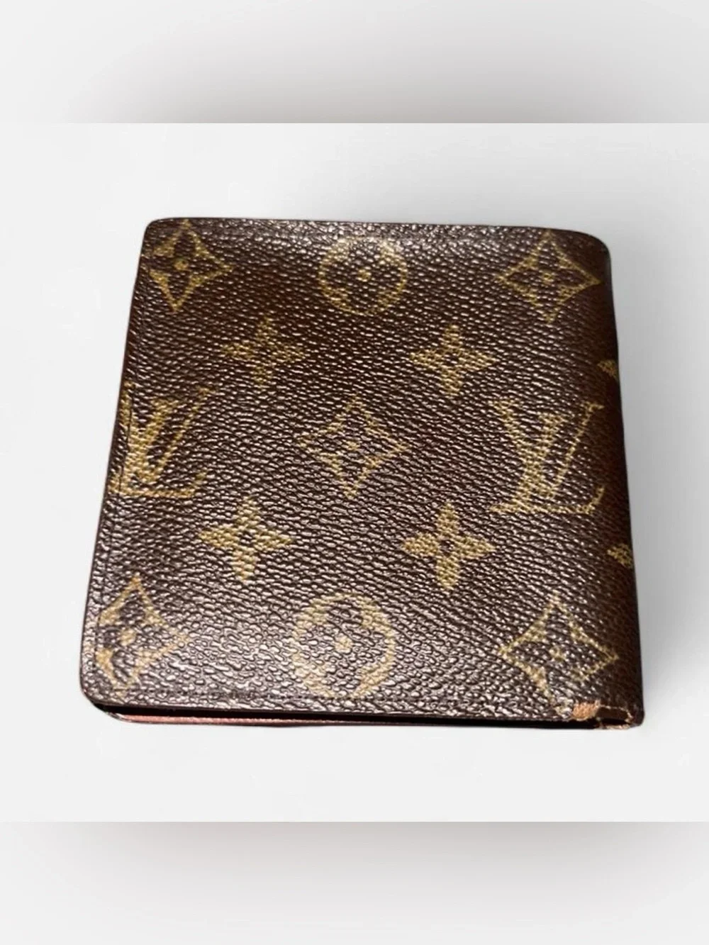 Louis Vuitton compact card